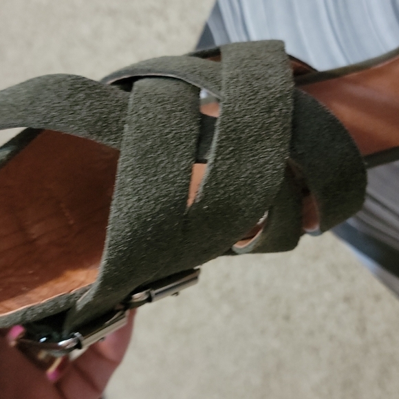 ‼️Blogger Favorite‼️ Suede Khaki Chunky Sandals - Picture 6 of 9